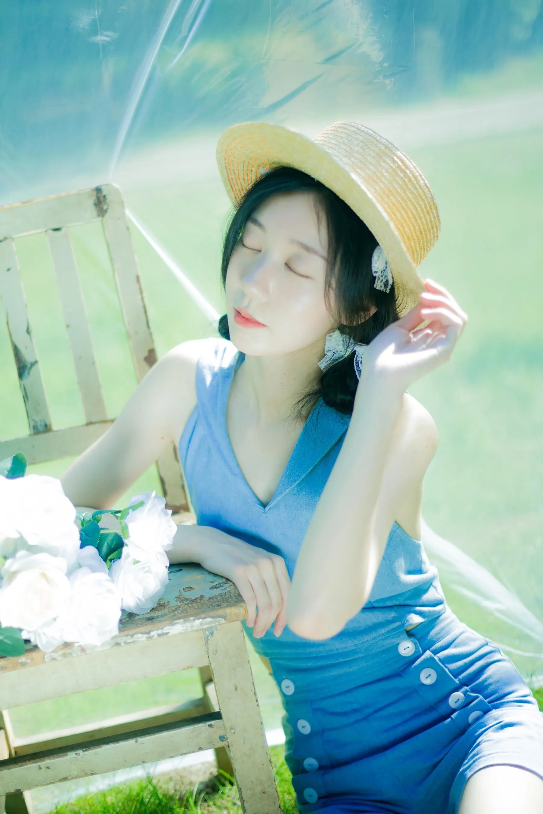 [YITUYU艺图语]2022.07.31 夏日颂歌 饲猫少女- [32P]插图9